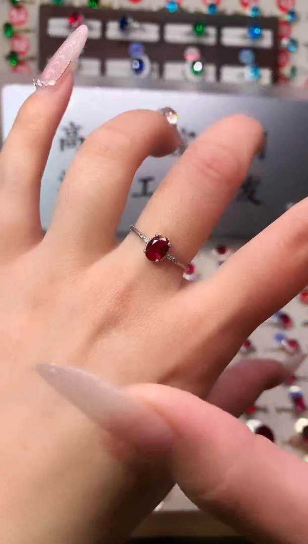 银S925镶嵌戒指红宝石5*7 酒红 银托