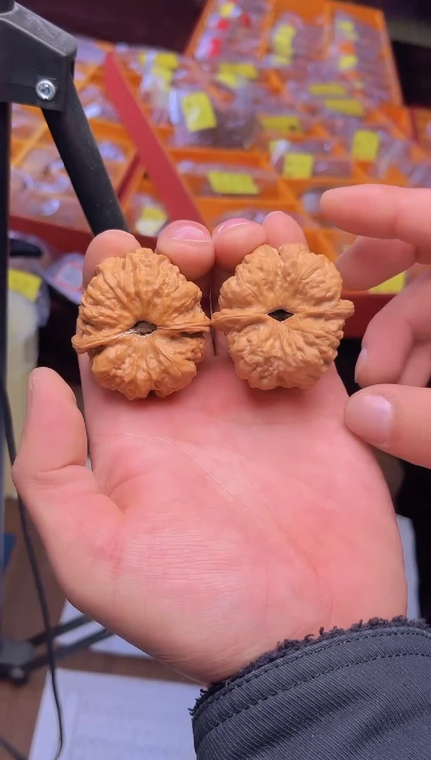 【闪购商品】文玩核桃把件46蛤蟆头