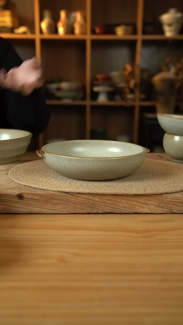 奶奶系列的8英寸双耳盘1个