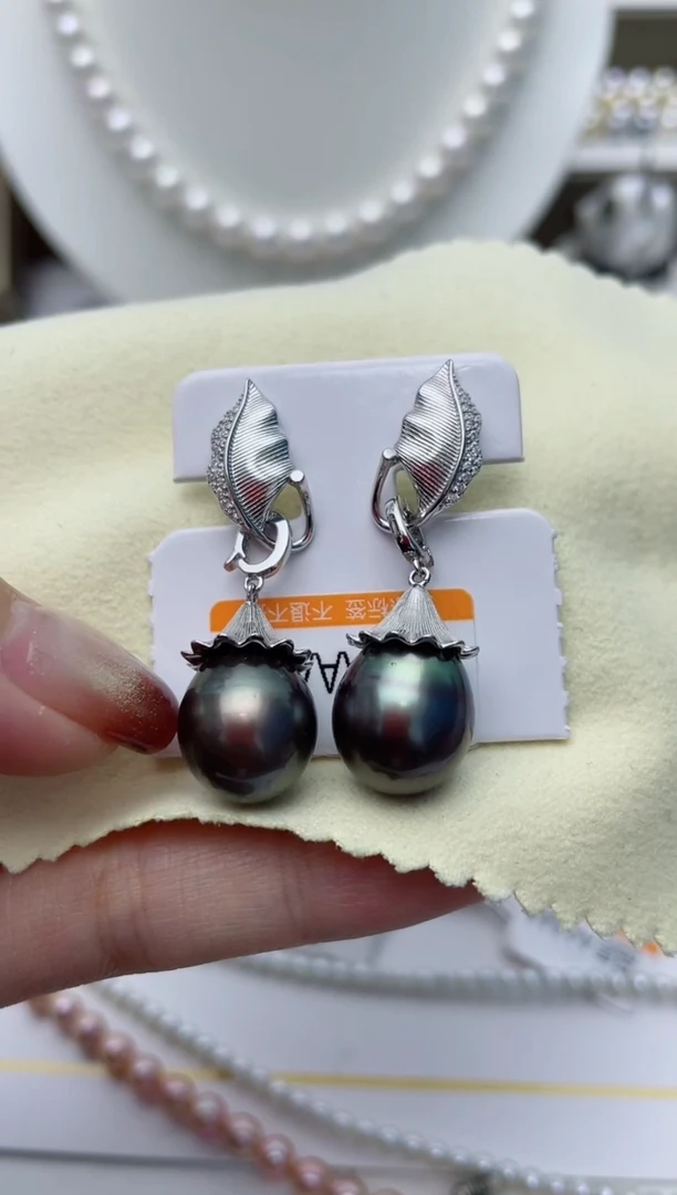 【闪购商品】海水珍珠耳饰银S925镶嵌W70