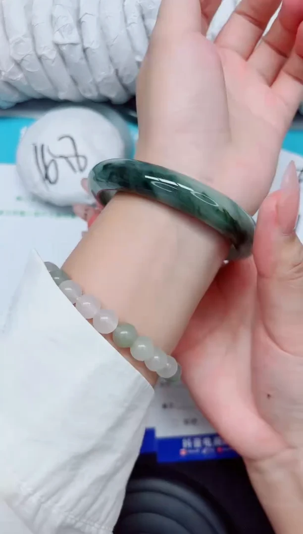 石英质玉手镯未镶嵌147-60