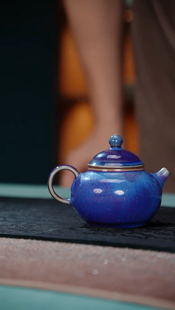 61-1圆满壶（碳蓝釉）