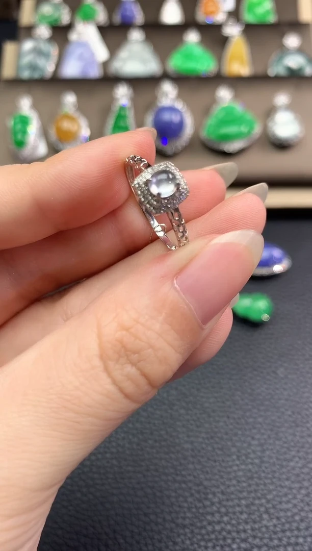 翡翠戒指18K金镶嵌春日珠宝B10