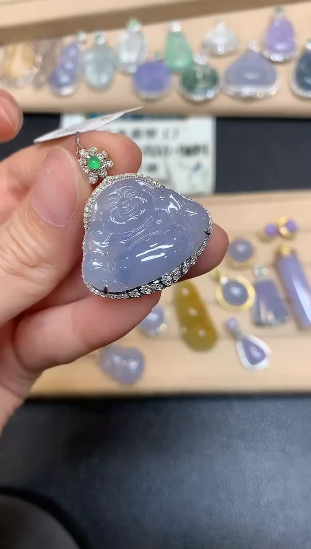 【闪购商品】翡翠颈饰18K金镶嵌佛公【无服务费】