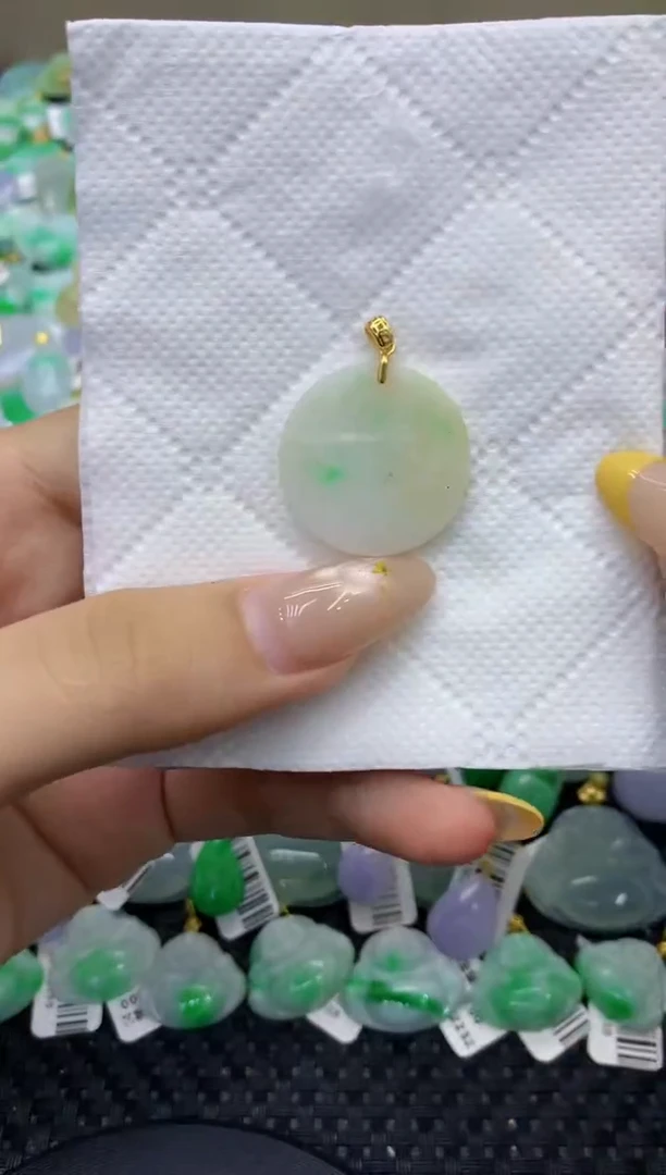 颈饰未镶嵌翡翠天然缅甸翡翠A货