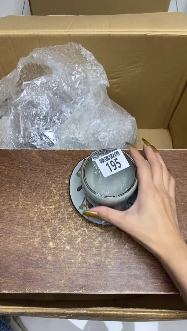 瓷片如*~隆莲瓷器欢迎大家