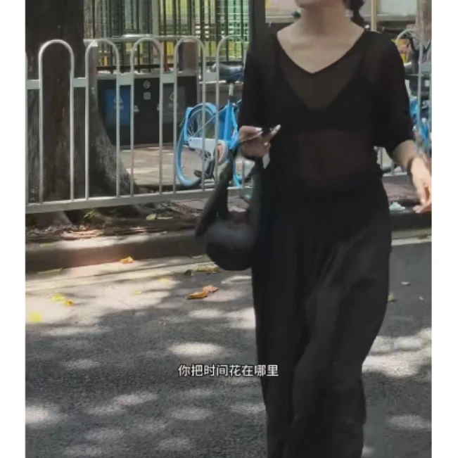 2025夏季时尚潮流百搭精品女装拼Unnix