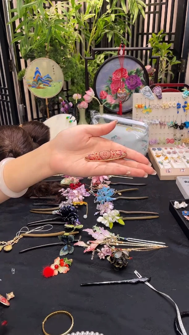 织绣日**润非遗苏绣手工饰品