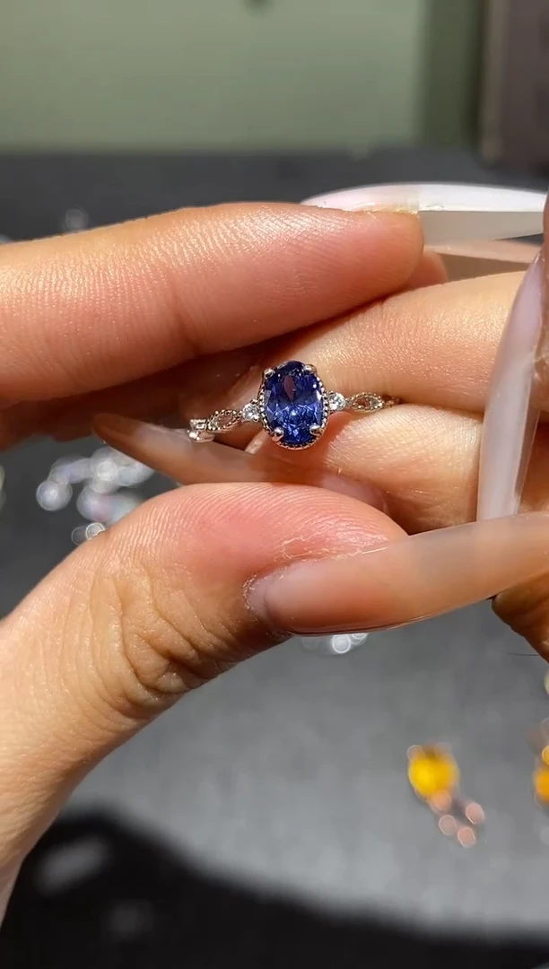 银S925镶嵌戒指坦桑石戒指