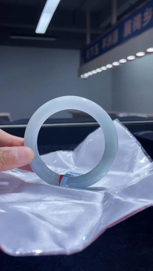 未镶嵌手镯翡翠24