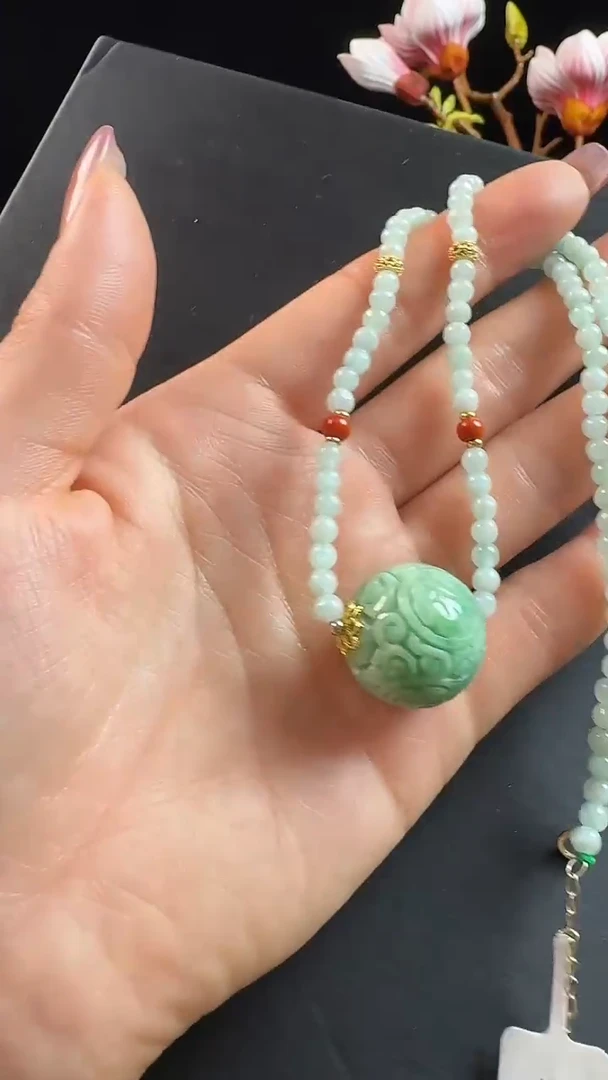 颈饰未镶嵌翡翠单珠