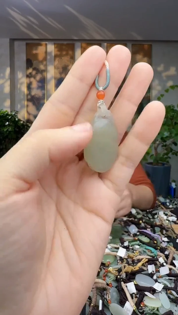 未镶嵌和田玉挂件拍一发一