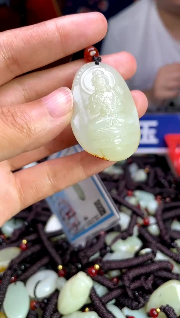 未镶嵌和田玉摆件1