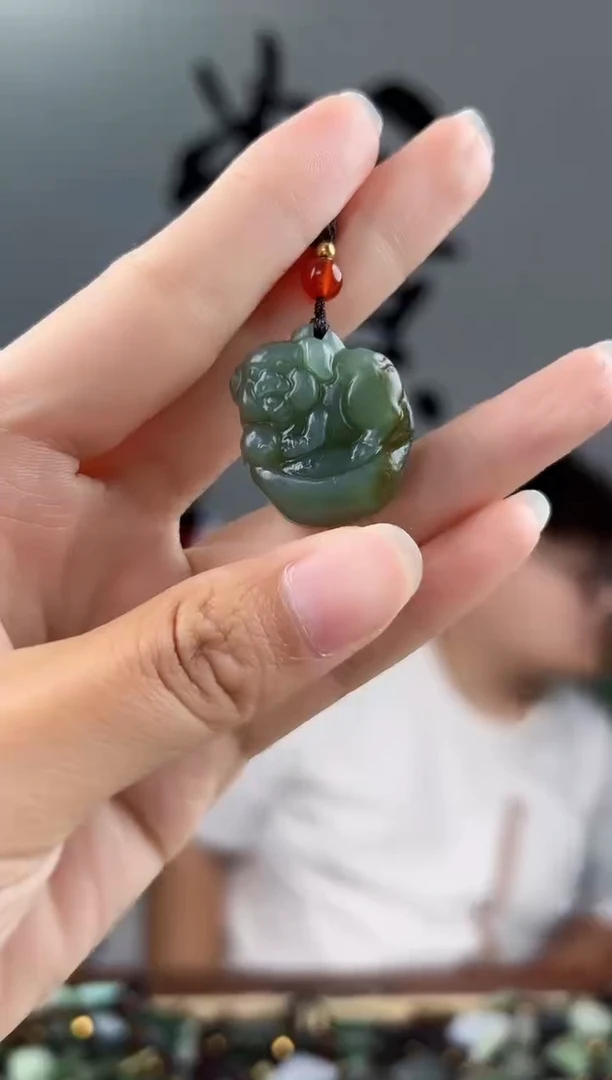 和田玉未镶嵌颈饰拍一发一，多样性发货