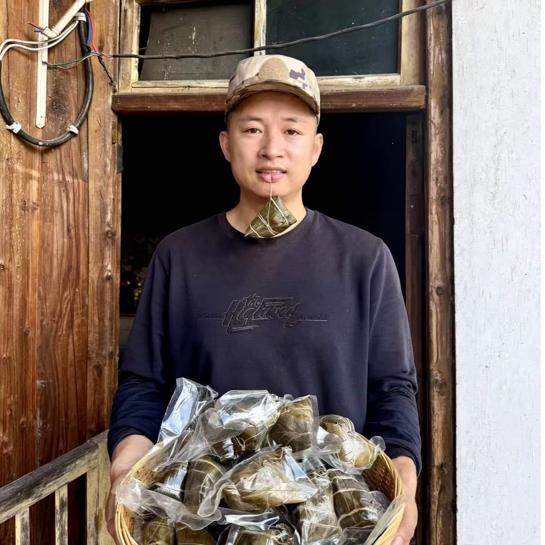 紫米腊肉粽传统工艺真空包装