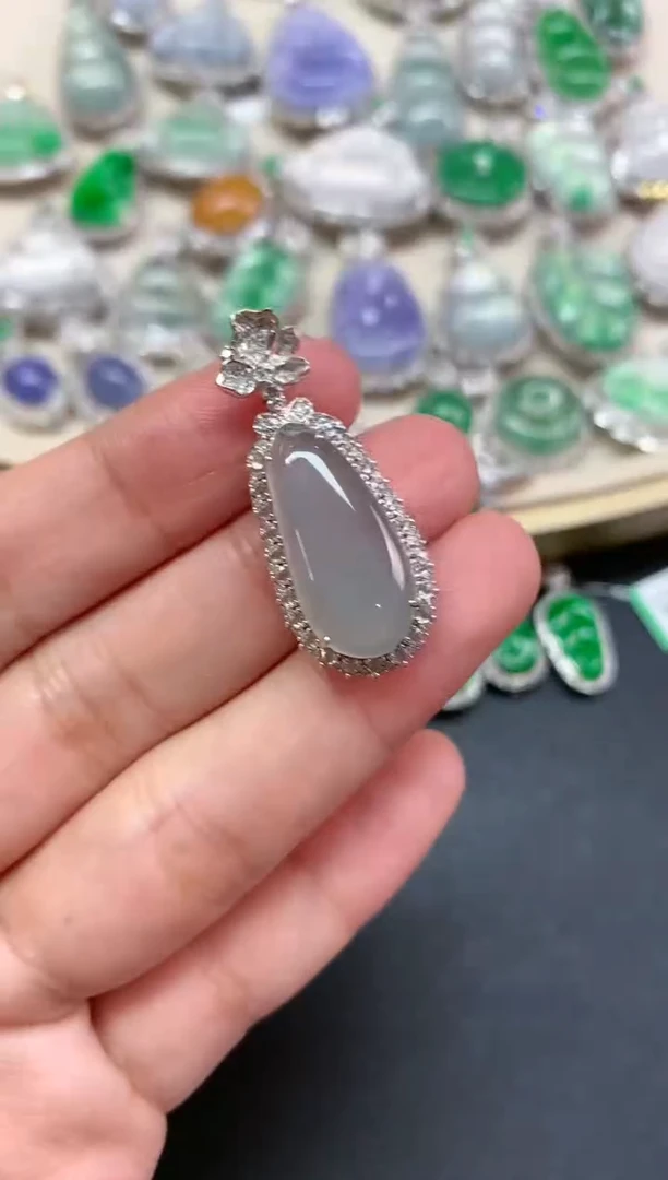 【闪购商品】翡翠吊坠(不含链)18K金镶嵌Z609|5800