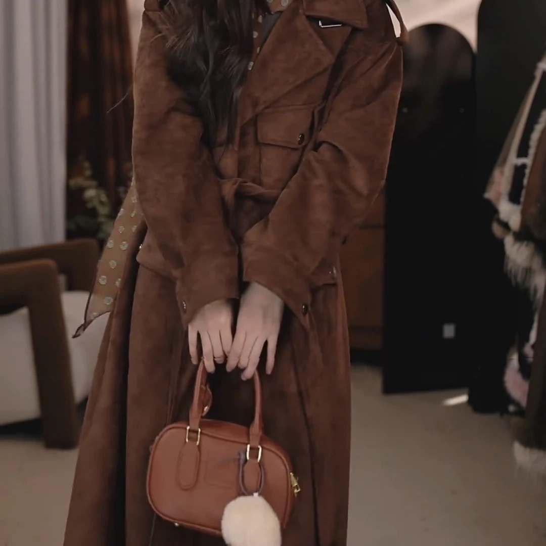 麂皮绒外套2025年秋季女韩版新款复古大衣翻领长款风衣时尚系带潮