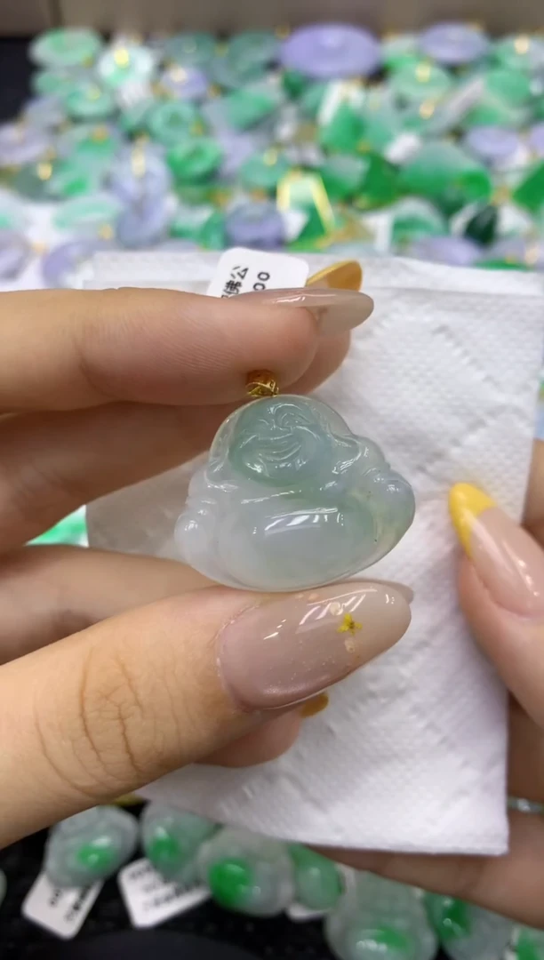 颈饰18K金镶嵌翡翠天然缅甸翡翠A货