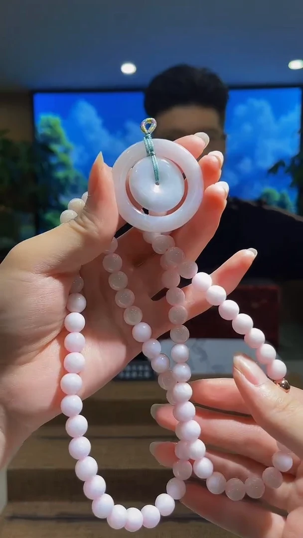 翡翠未镶嵌颈饰MFC071346多样性发其一