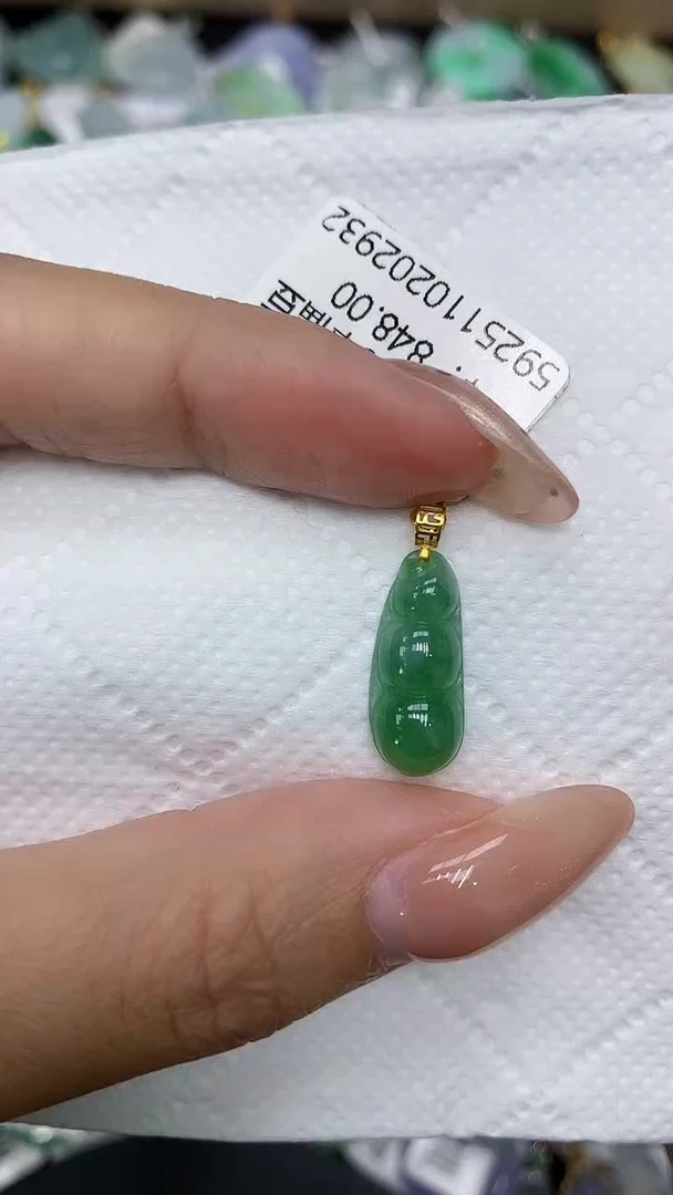 颈饰18K金镶嵌翡翠111111111111111
