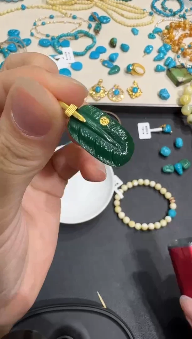 18K金镶嵌绿松石吊坠X0102-1195-201