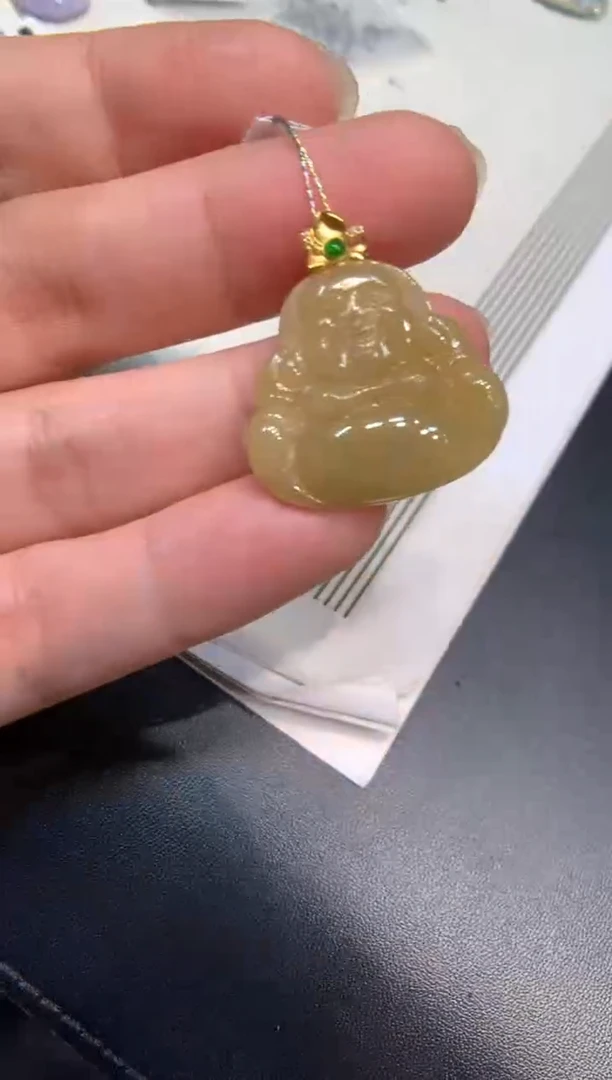 颈饰18K金镶嵌翡翠佛公