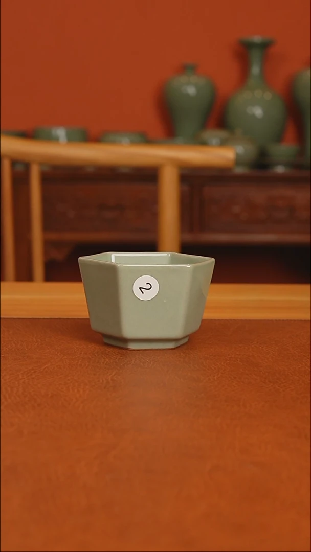 越窑秘色瓷六方杯二级品