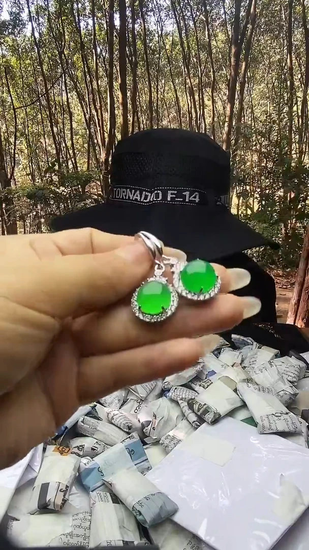 满色吊坠    所见即所得