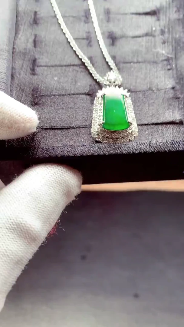 【闪购商品】定制翡翠未镶嵌N多样性发货拍一发一