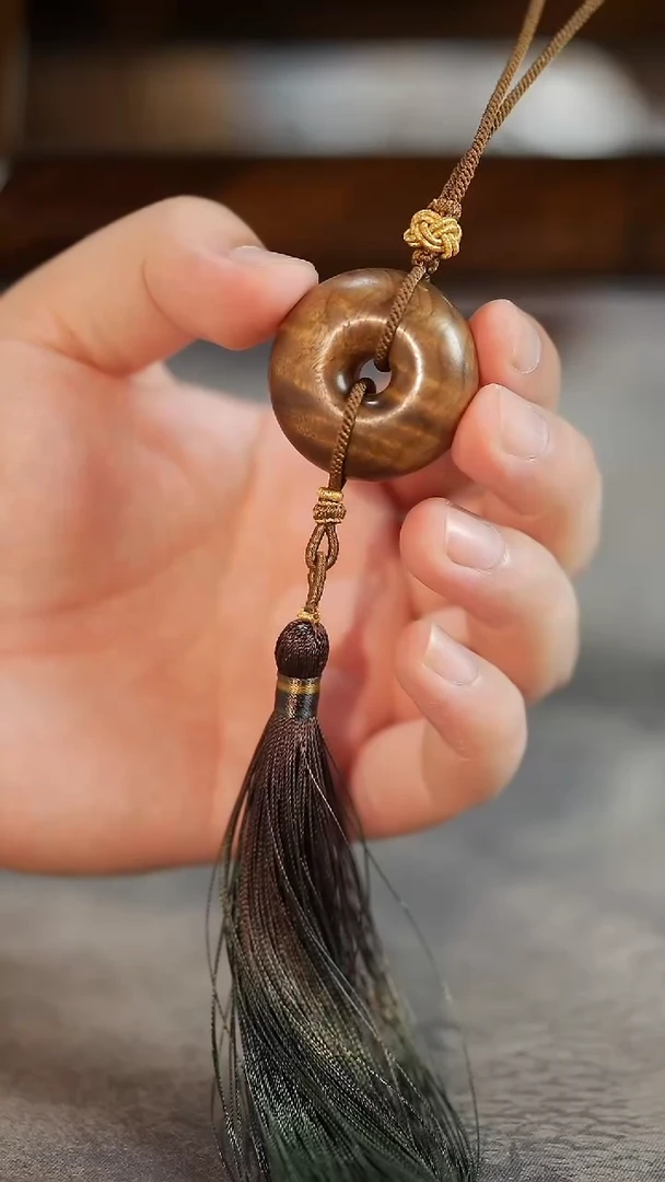 金丝楠阴沉满花手工编绳平安扣