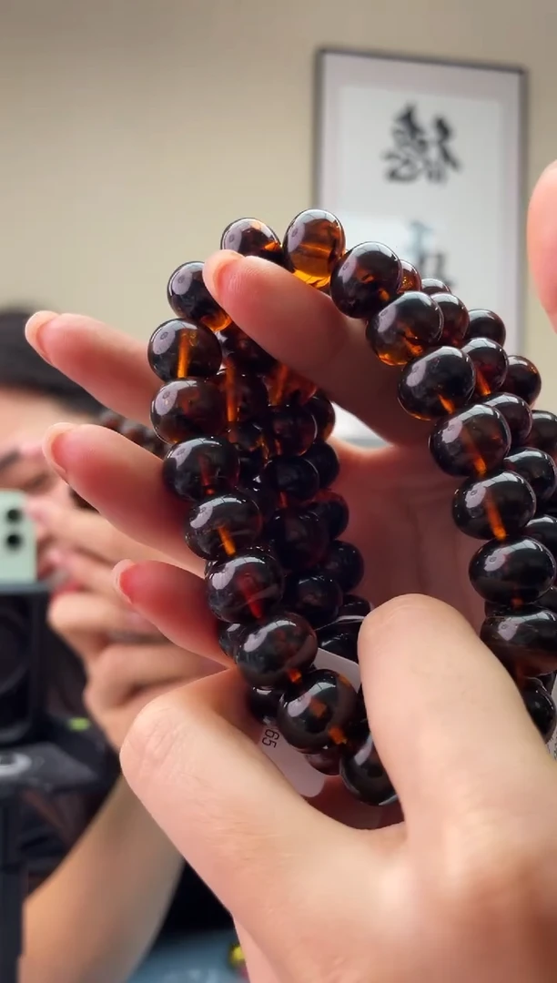 琥珀未镶嵌珠宝奇石T013+ 抚顺琥珀假一罚十，多样性发一件