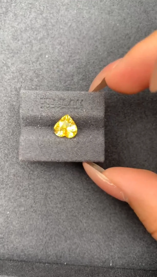 裸石彩色蓝宝石2ct黄蓝宝 定制 FE