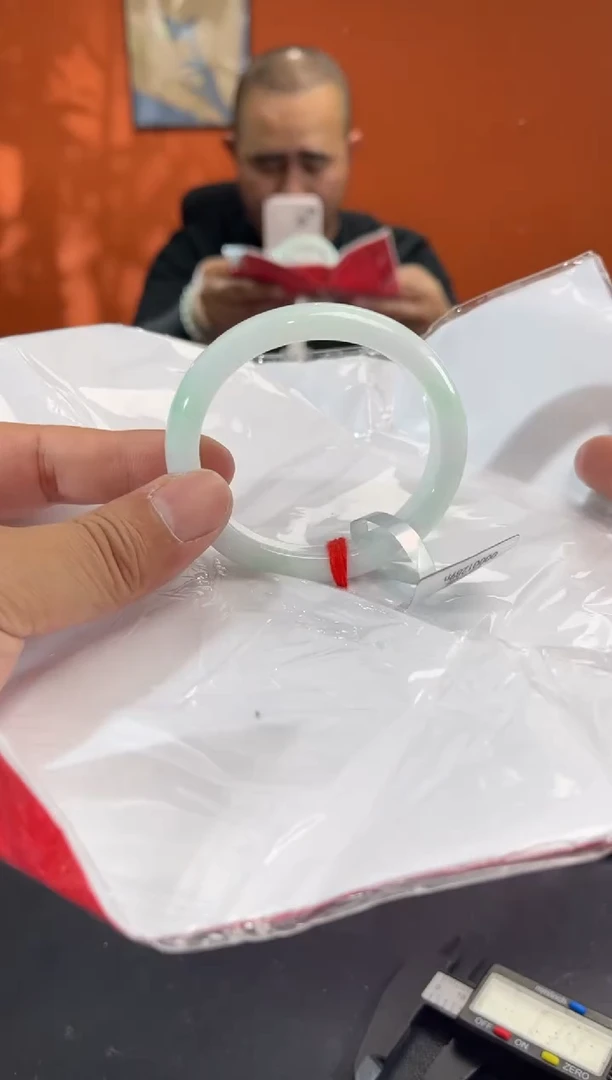 未镶嵌手镯翡翠7        圈口51-52