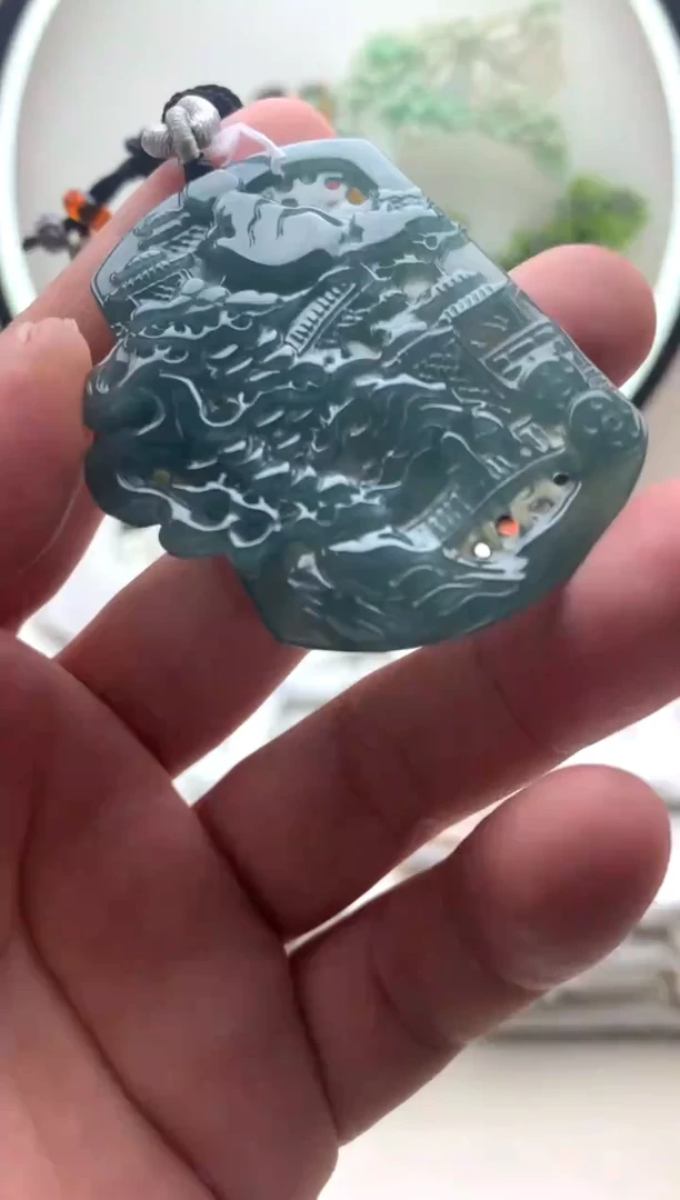 颈饰未镶嵌翡翠山水牌