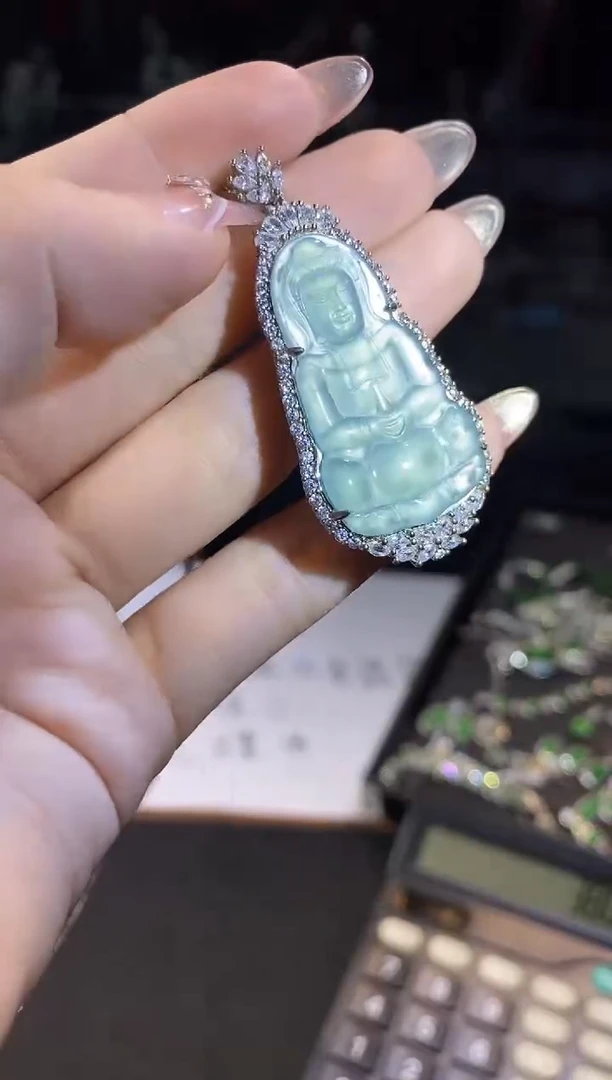 【闪购商品】翡翠吊坠(不含链)未镶嵌多样性发货发其一