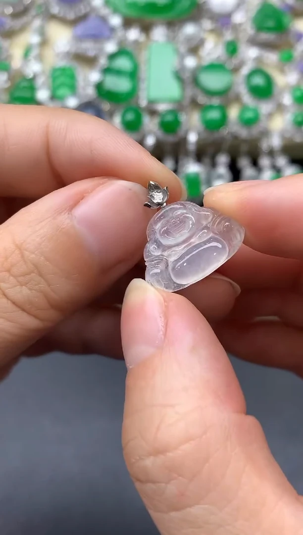 颈饰18K金镶嵌翡翠23-中国好珍宝