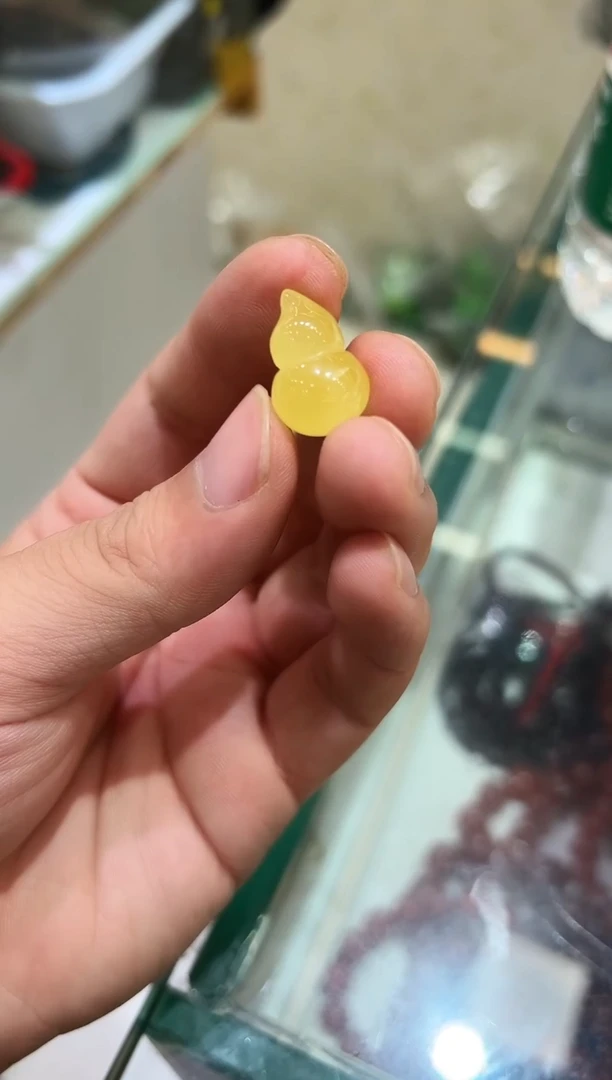 蜜蜡颈饰未镶嵌xyj蜜蜡葫芦吊坠多样性发其一
