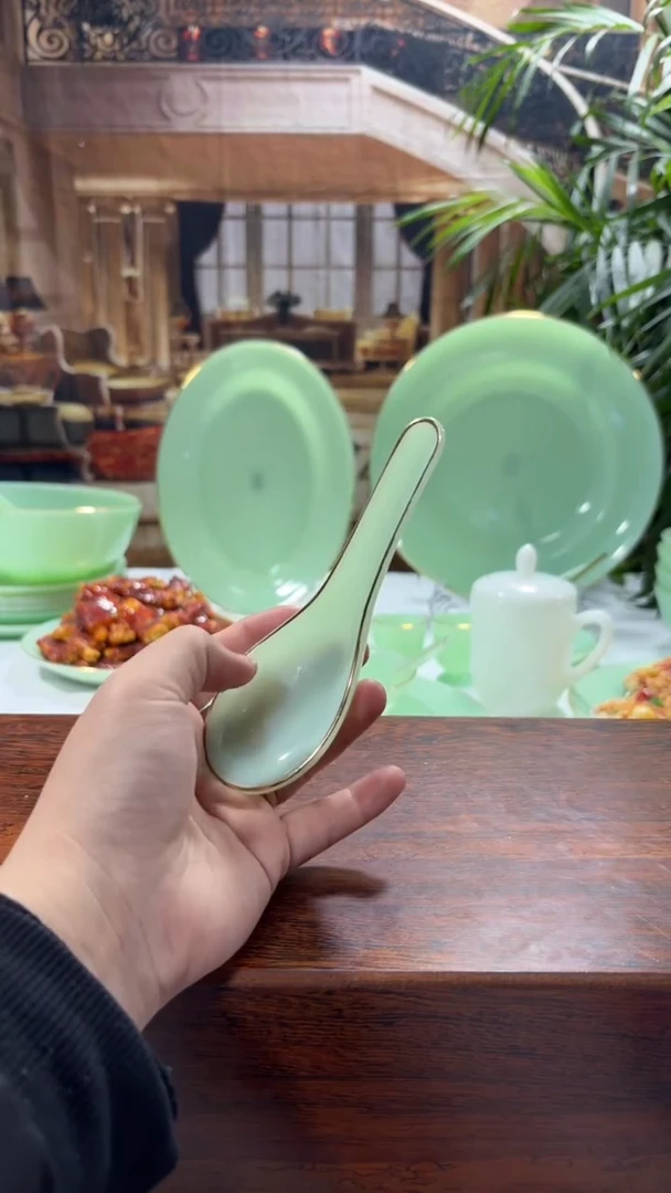 【闪购商品】... 小汤勺玉瓷4个  【贝美】