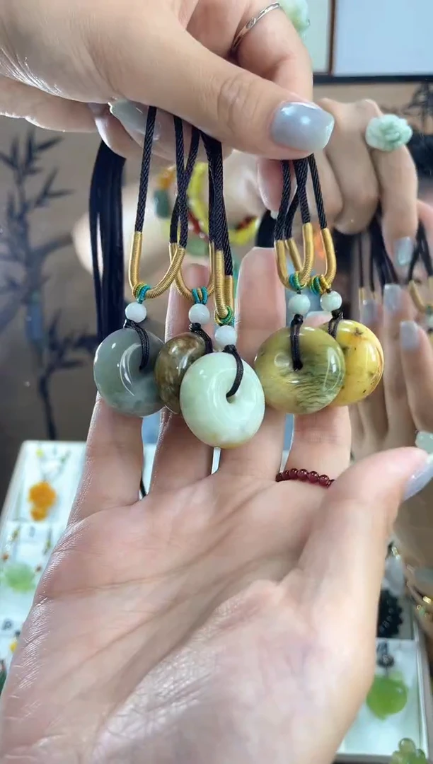 岫玉未镶嵌吊坠多样性发货其中发一