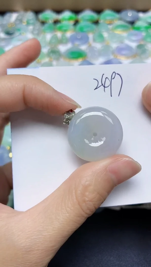 翡翠未镶嵌颈饰 天然缅甸翡翠A货