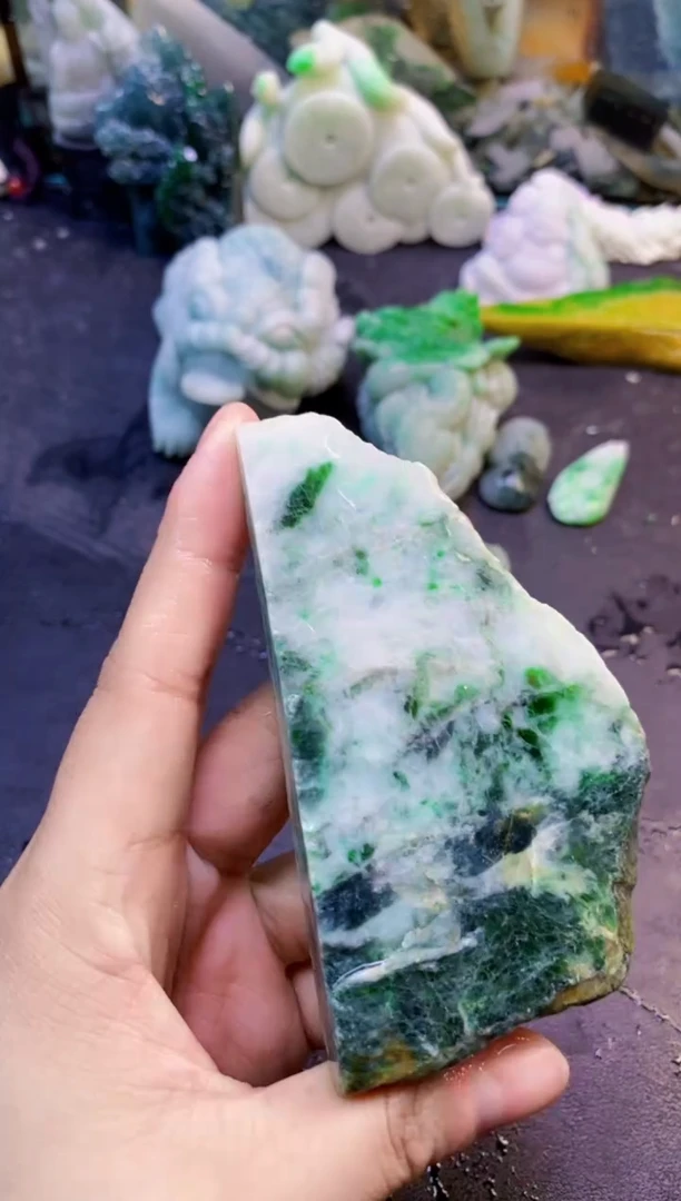 翡翠挂件未镶嵌天然翡翠057