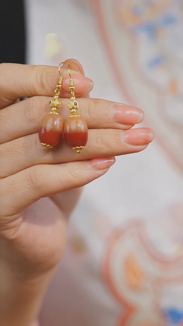 【闪购商品】玛瑙/玉髓耳环未镶嵌多样性发其一