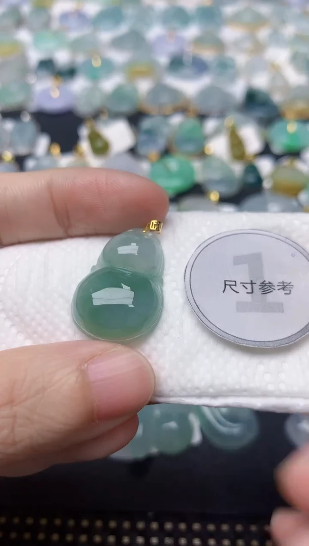 颈饰18K金镶嵌翡翠天然缅甸A货翡翠