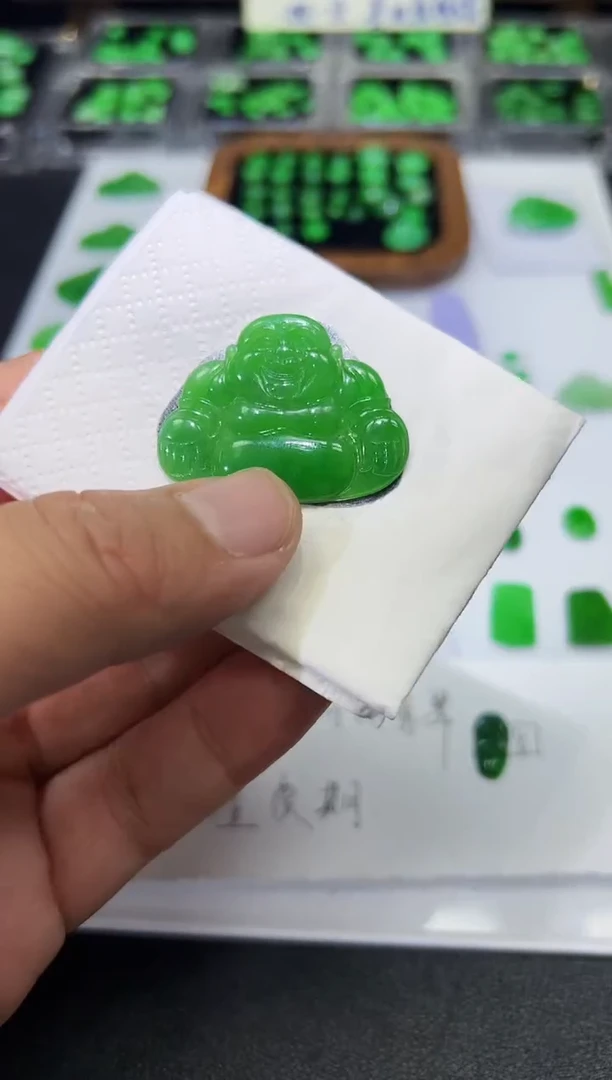 裸石翡翠天然缅甸A货翡翠一件