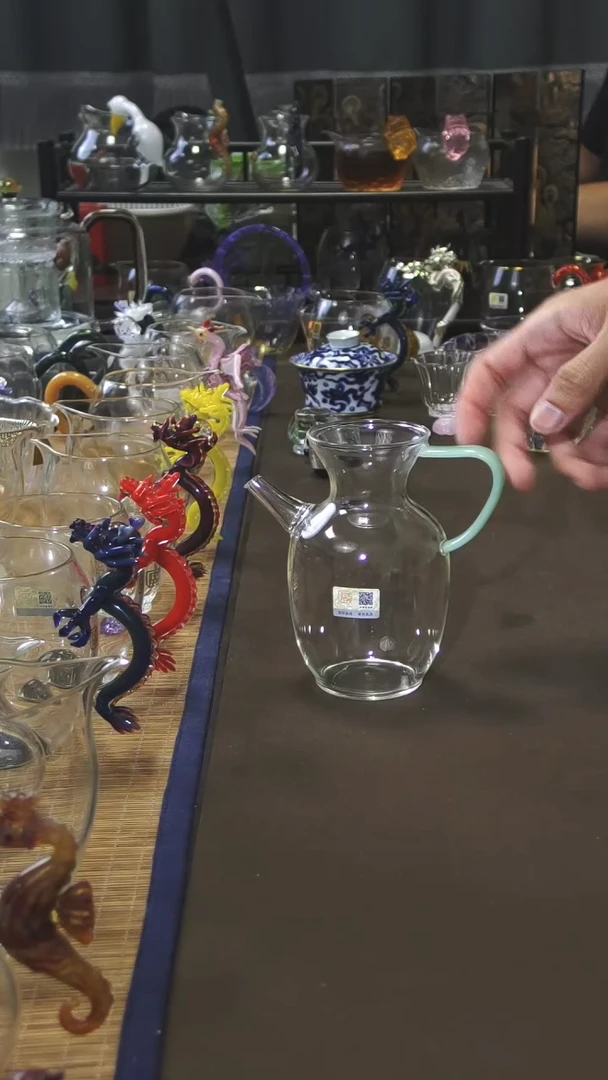 仿宋直壶绿玉色把手 晶焱金标