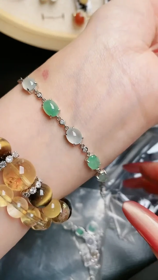 翡翠戒指银S925镶嵌......