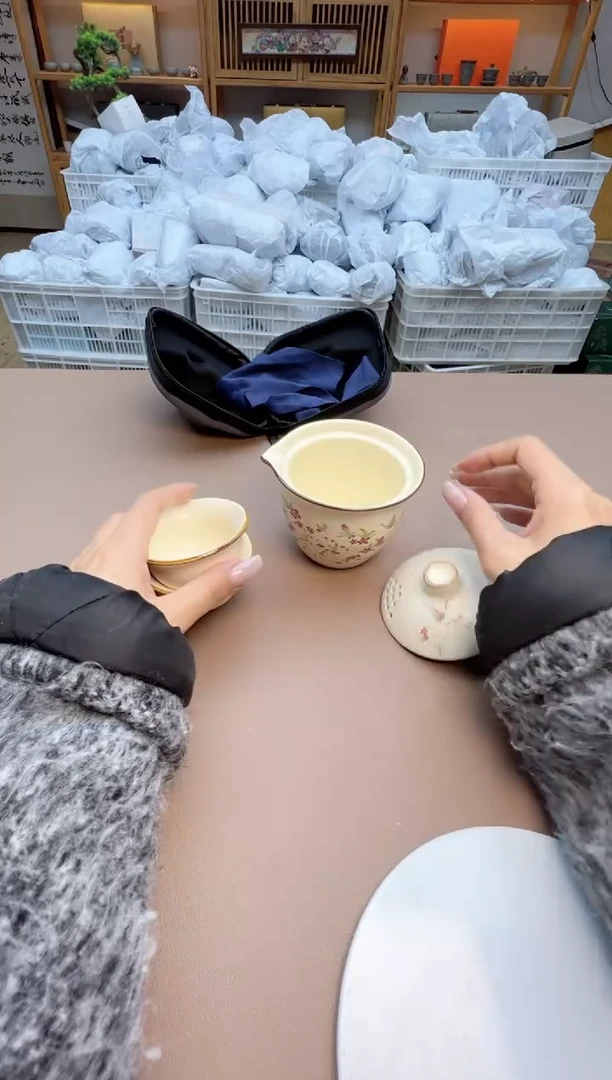 【闪购商品】摆件瓷制品S1111111111111