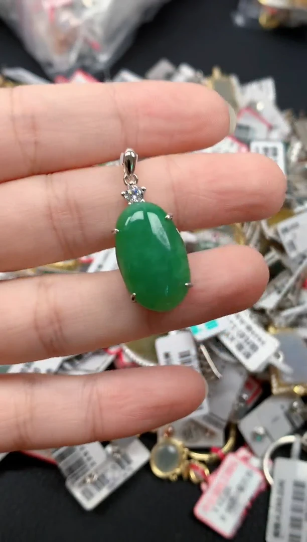 翡翠戒指银S925镶嵌天然缅甸翡翠