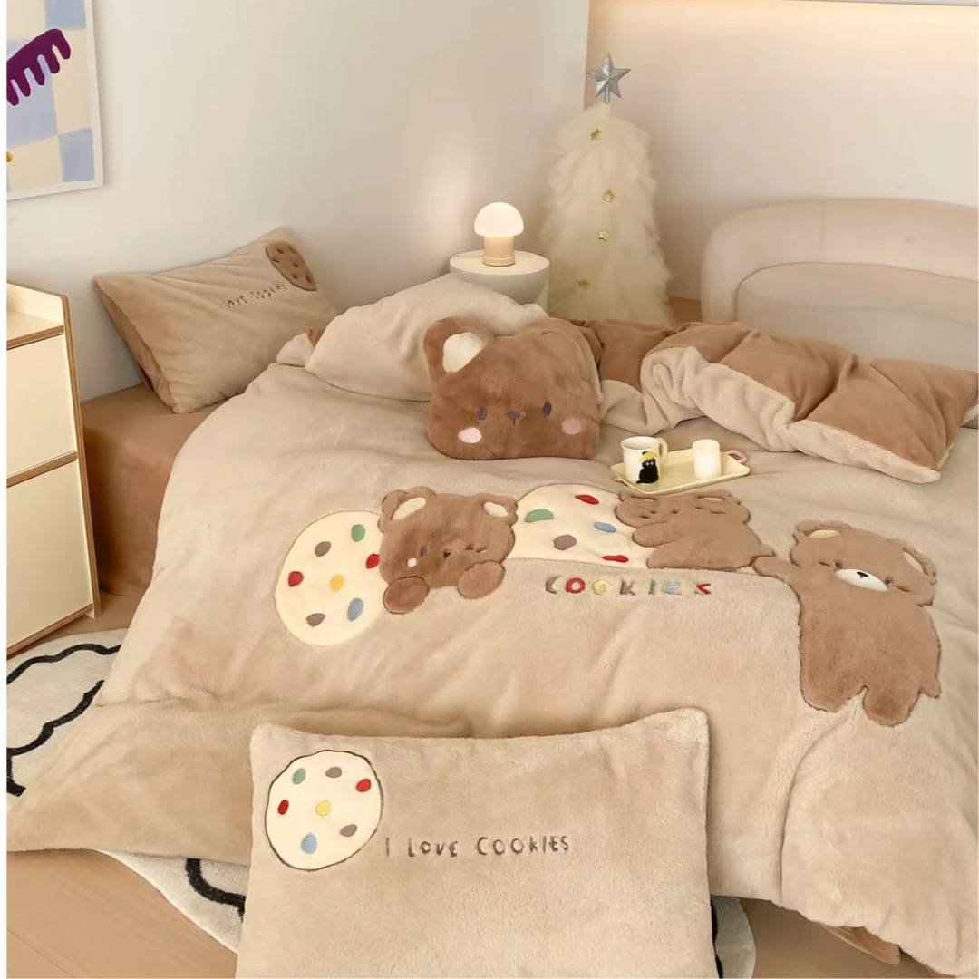 小玲子 曲奇多多 加厚兔绒牛奶绒刺绣三件套四件套 可爱卡通风