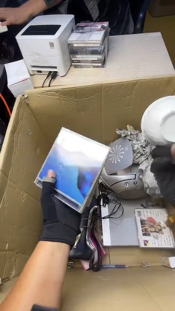 K****L二手商品不退不换